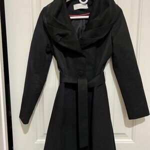 Black Tahari trenchcoat, XS, belt, puff-and-pleated statement collar